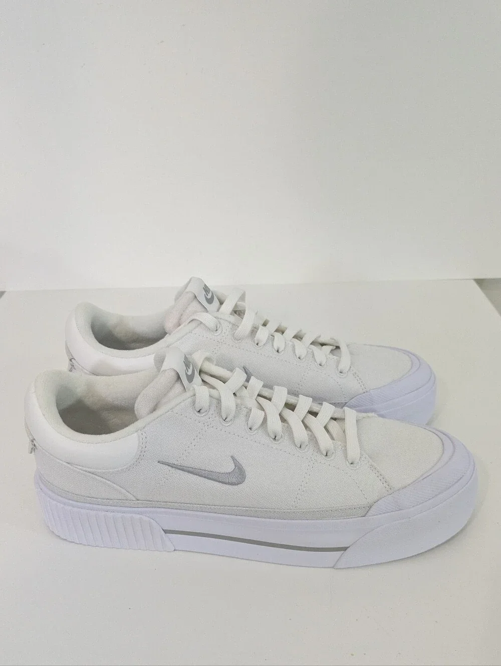 NEW Nike Court Legacy Lift Sneakers - Size 9.5 Womens - White Light Smoke Grey